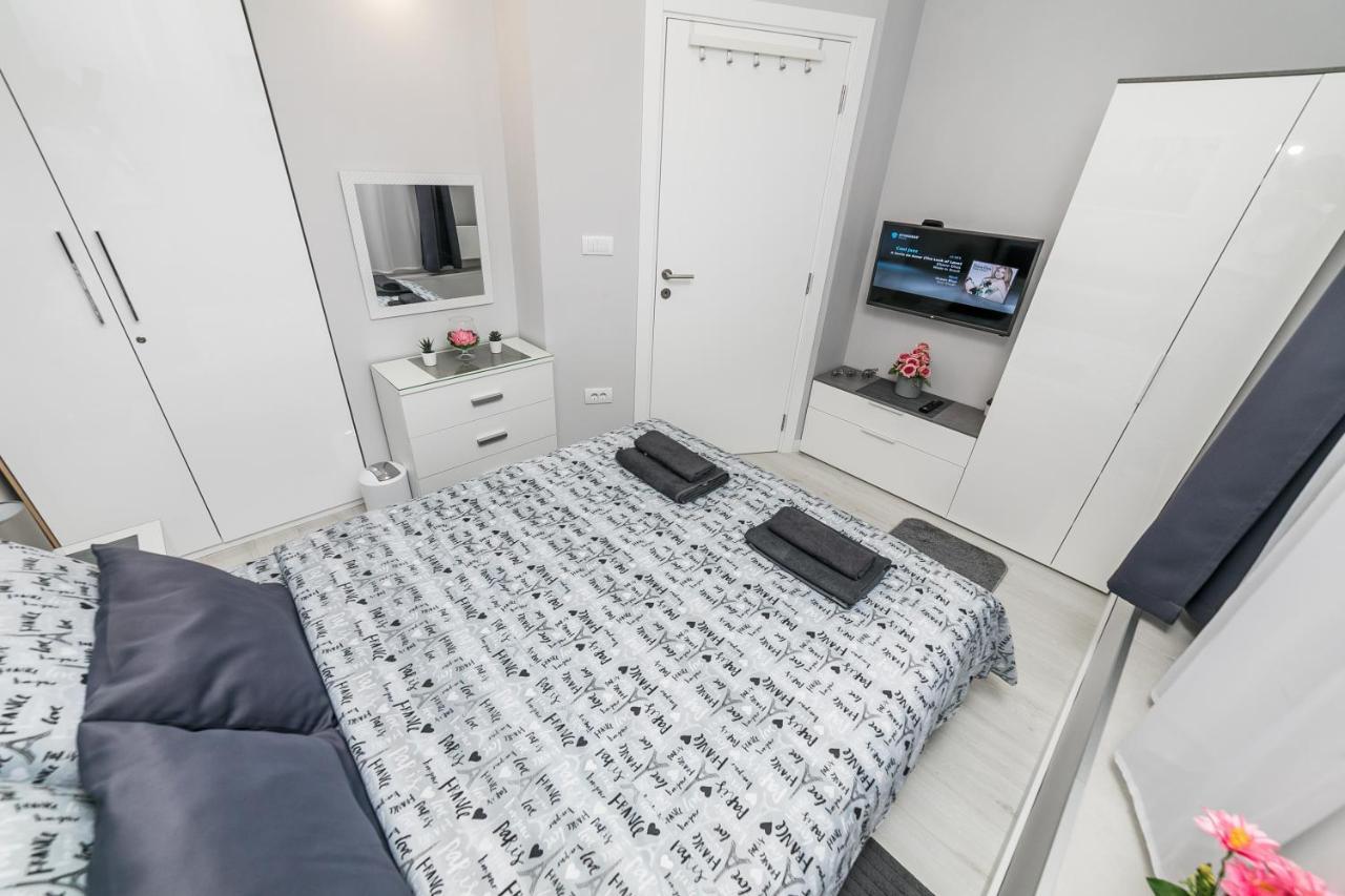 Gray Luxe Apartment Belgrade Exterior photo