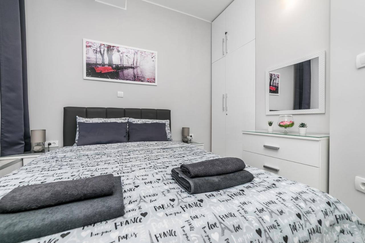Gray Luxe Apartment Belgrade Exterior photo