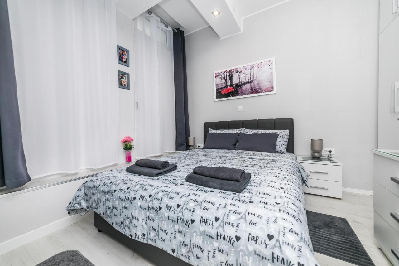 Gray Luxe Apartment Belgrade Exterior photo