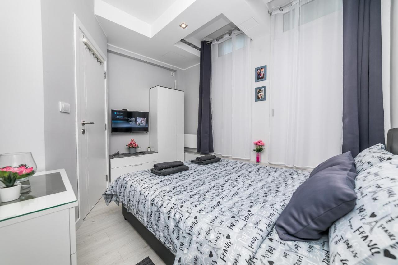 Gray Luxe Apartment Belgrade Exterior photo
