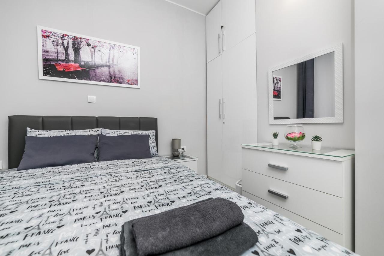 Gray Luxe Apartment Belgrade Exterior photo