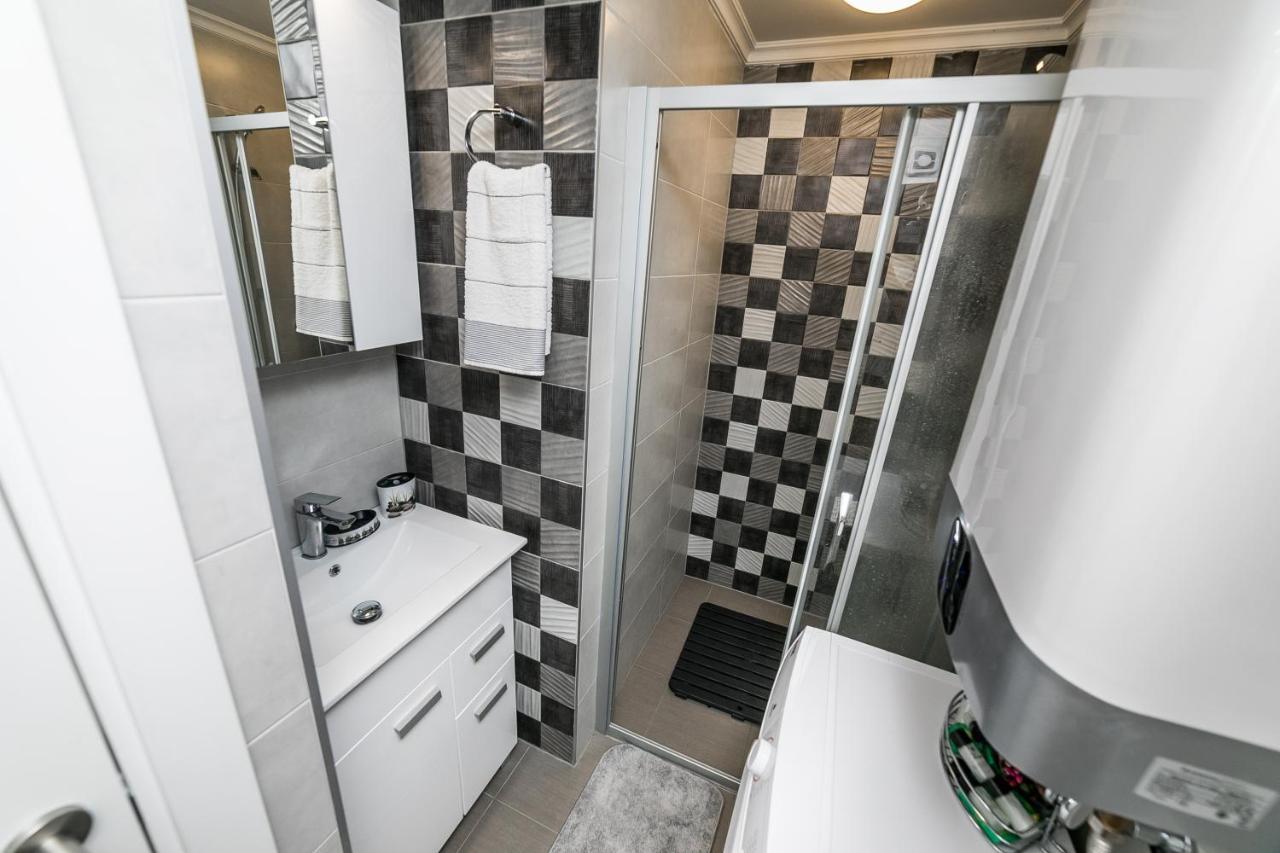 Gray Luxe Apartment Belgrade Exterior photo